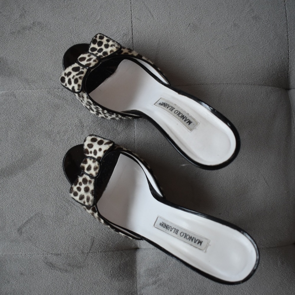 Manolo Blahnik Leopard Bow Kitten Heels